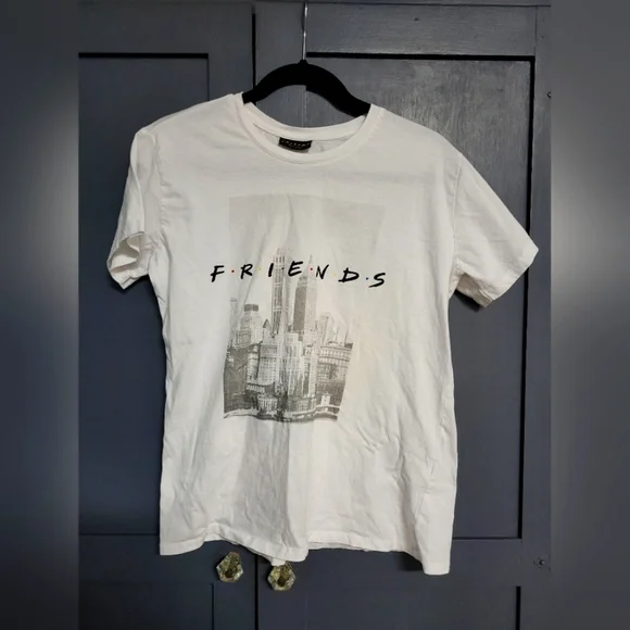 H&M Tops H M Womens White Graphic Tshirt With Friends Print